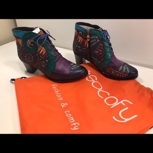 Leather women booties